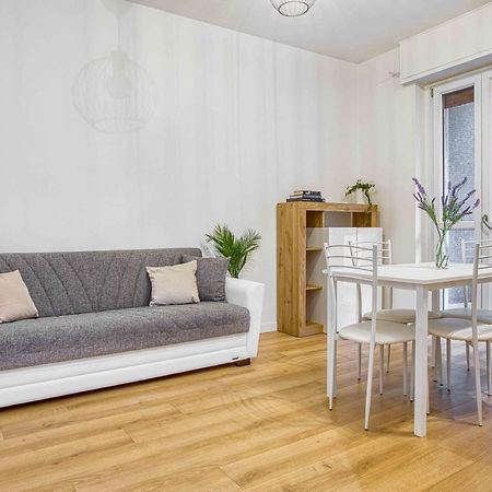 Joivy Warm And Inviting Flat With Balcony Διαμέρισμα Μιλάνο Εξωτερικό φωτογραφία