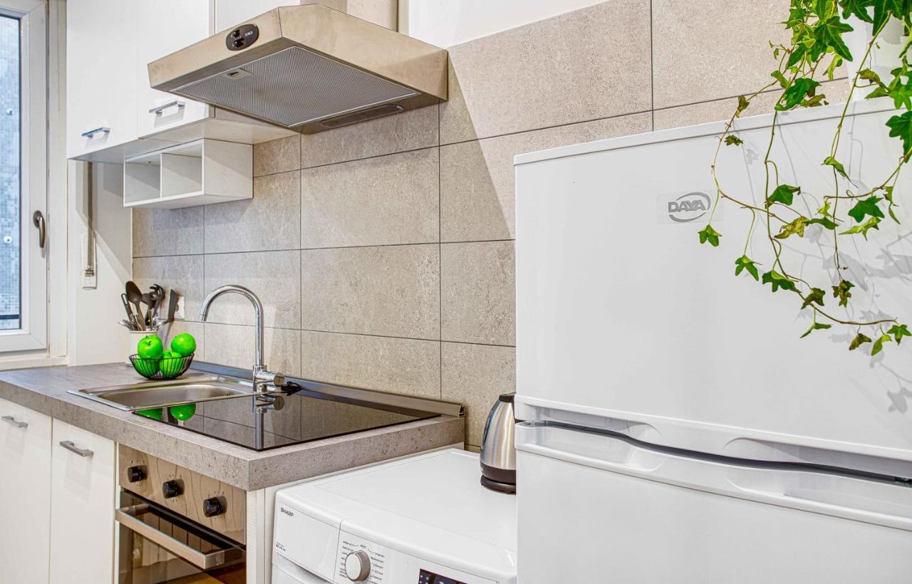 Joivy Warm And Inviting Flat With Balcony Διαμέρισμα Μιλάνο Εξωτερικό φωτογραφία