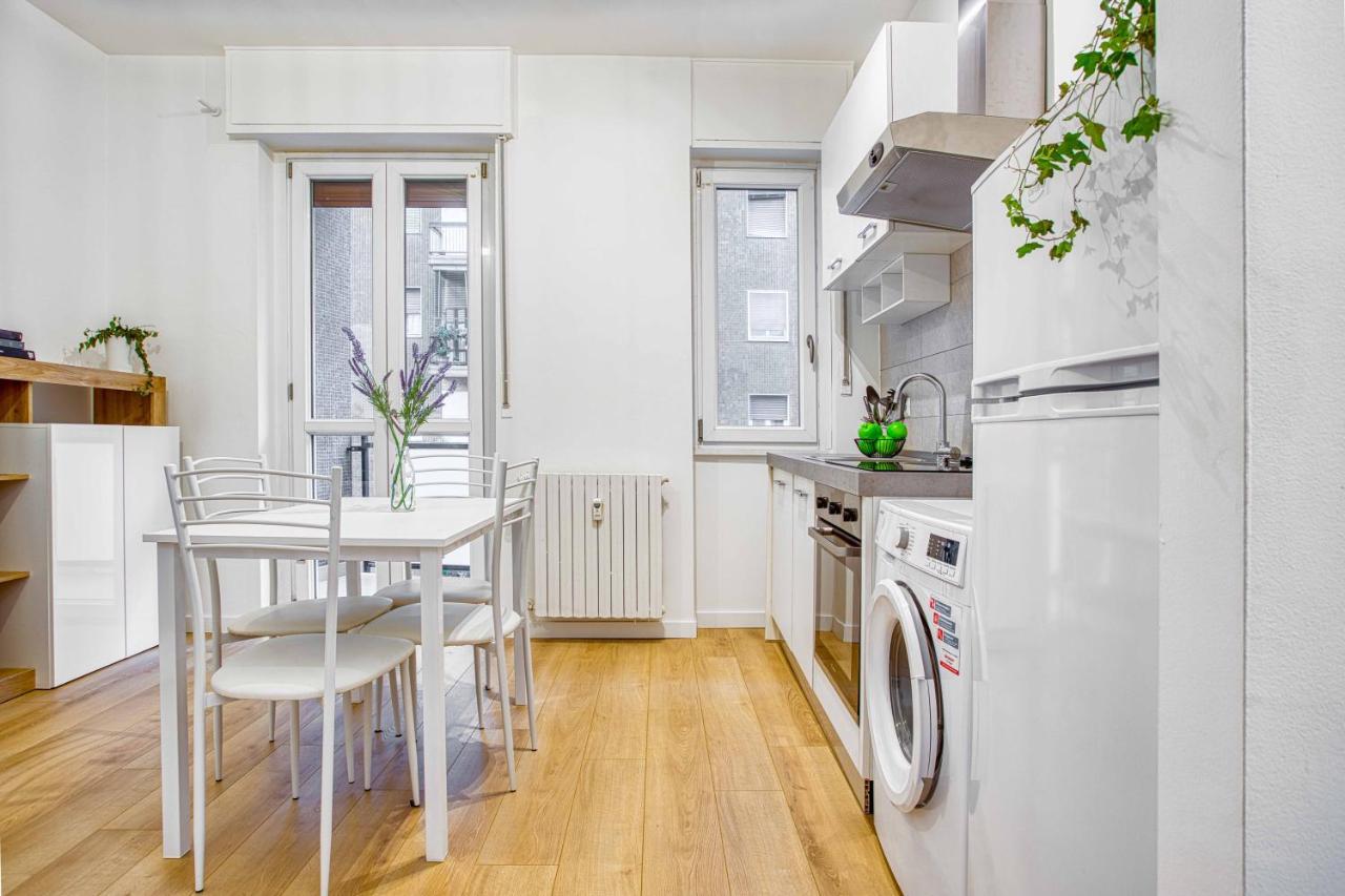 Joivy Warm And Inviting Flat With Balcony Διαμέρισμα Μιλάνο Εξωτερικό φωτογραφία